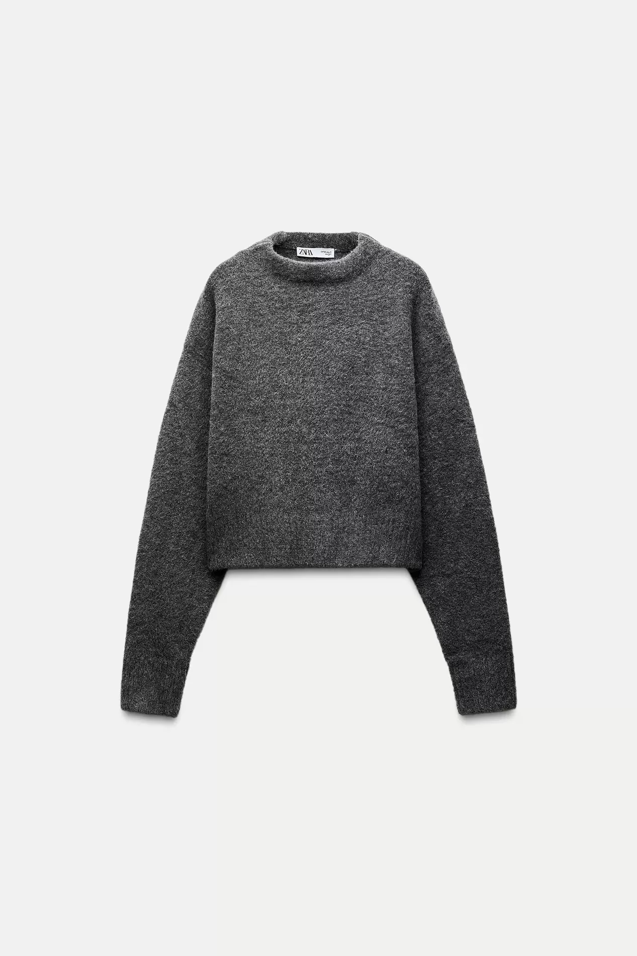 PULL COURT EN MAILLE DOUCE offre à 429 Dh sur ZARA