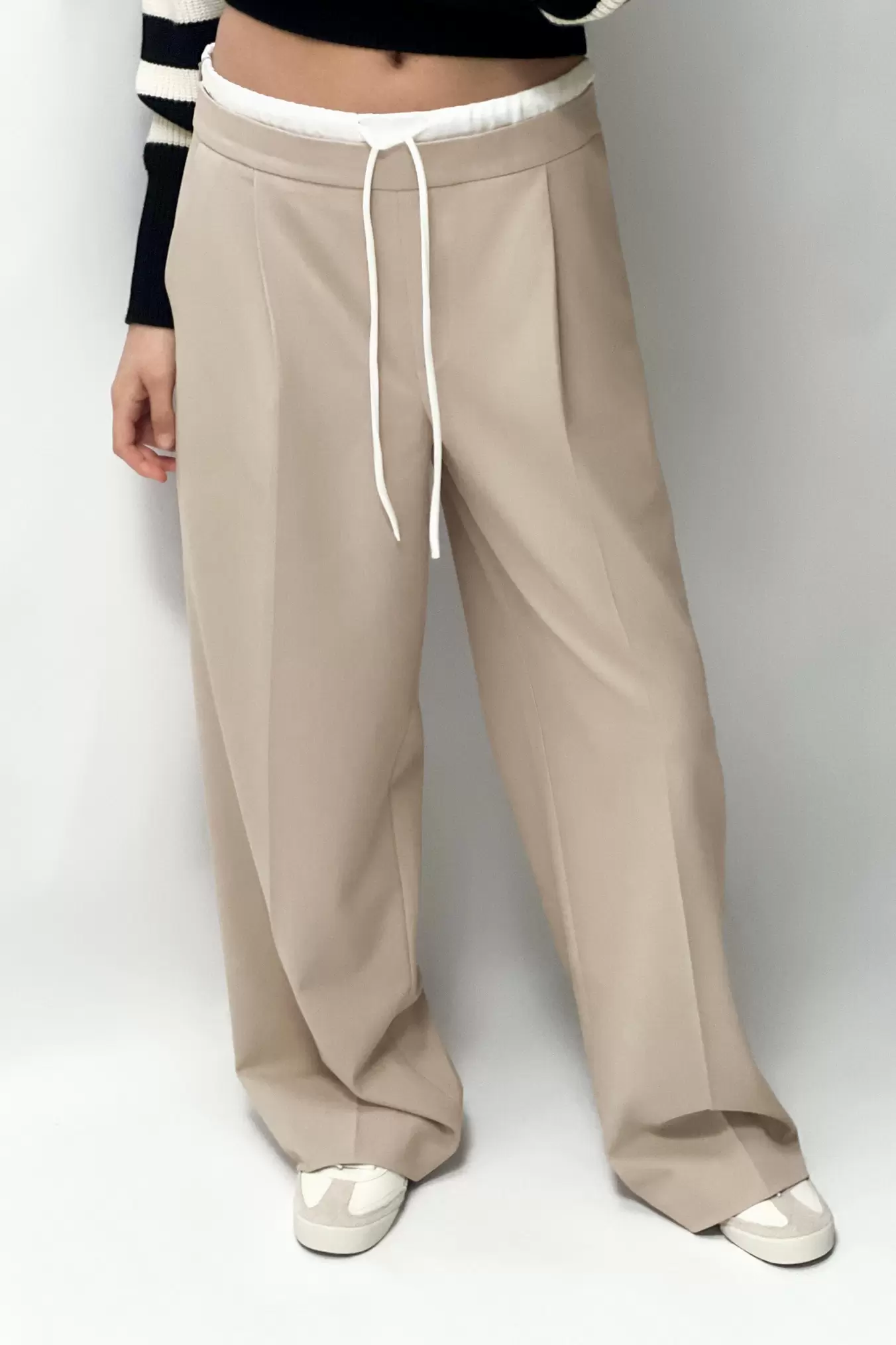 PANTALON LARGE À TAILLE DOUBLE offre à 499 Dh sur ZARA