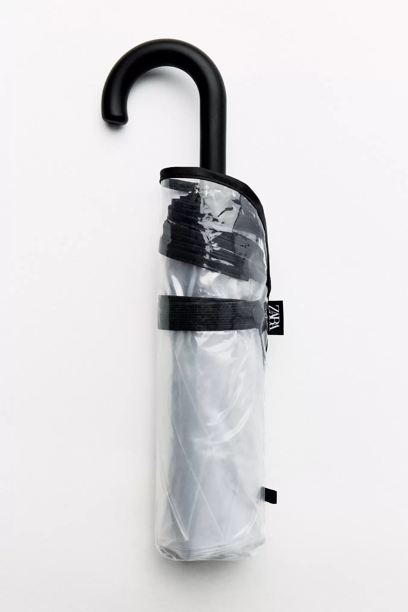 PARAPLUIE PLIABLE TRANSPARENT offre à 269 Dh sur ZARA