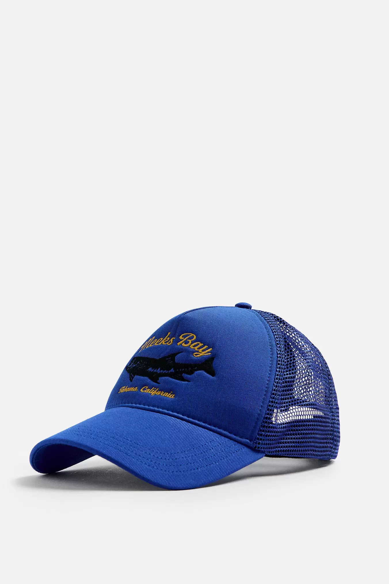 CASQUETTE AVEC BRODERIE EN CONTRASTE offre à 269 Dh sur ZARA