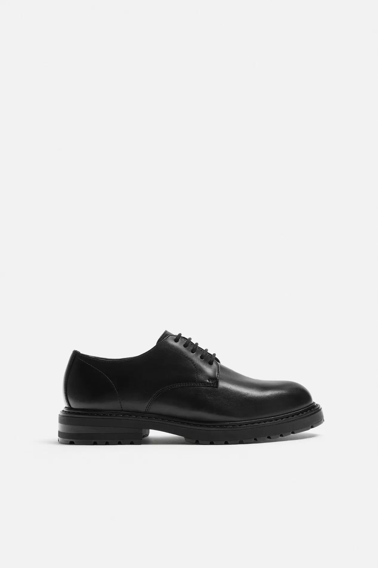 CHAUSSURES HABILLÉES EN CUIR offre à 849 Dh sur ZARA