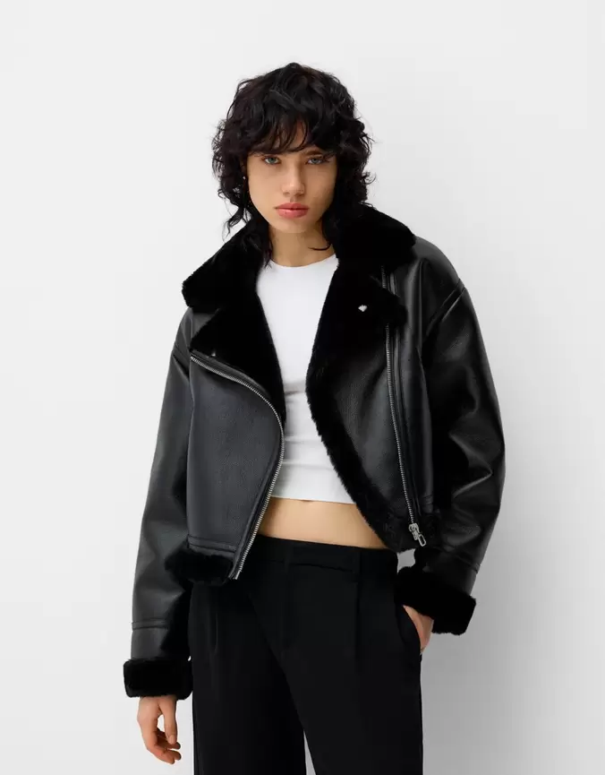 Blouson biker double face offre à 849 Dh sur Bershka