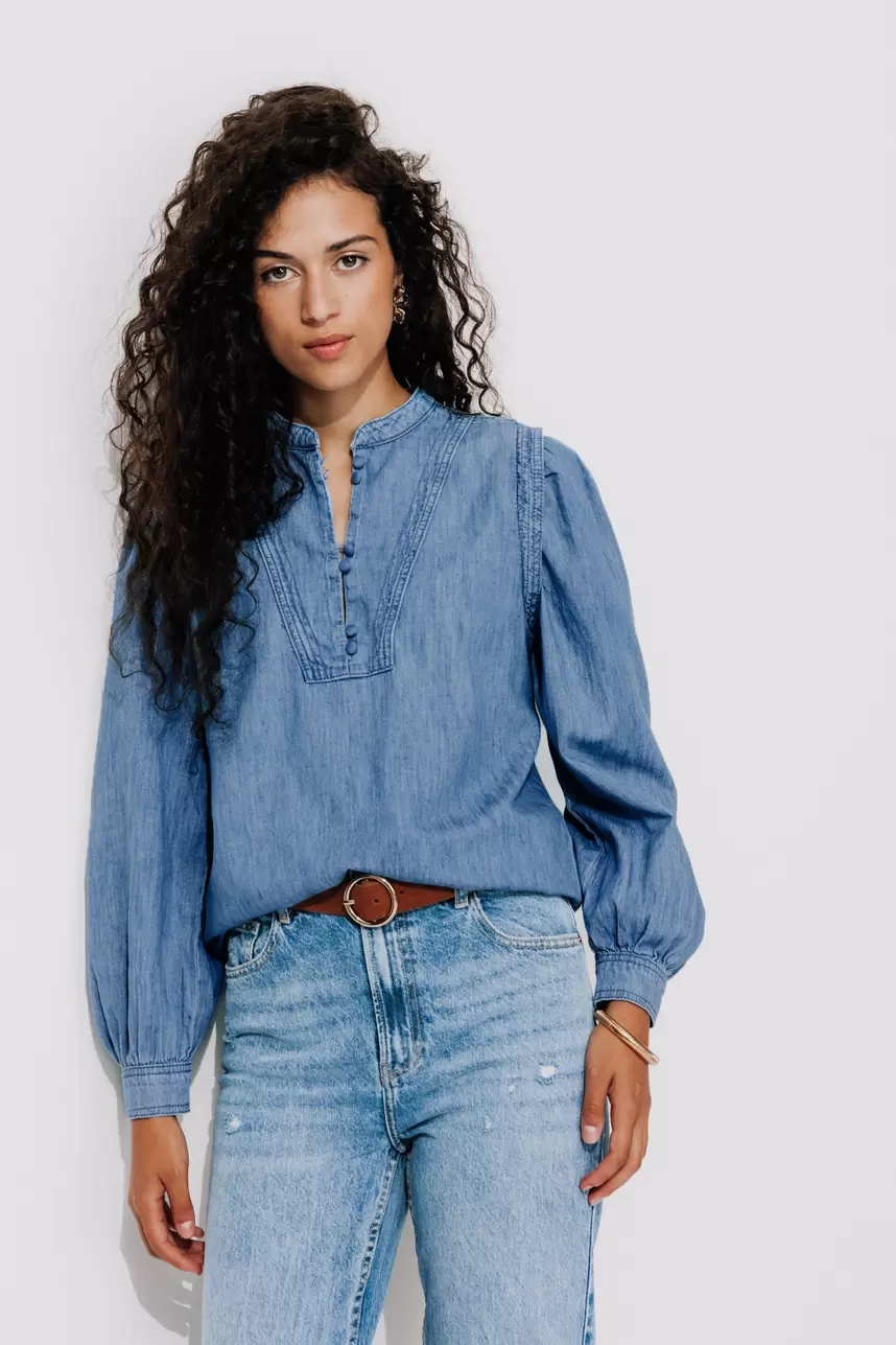 Blouse en jean light Femme offre à 39,99 Dh sur Promod