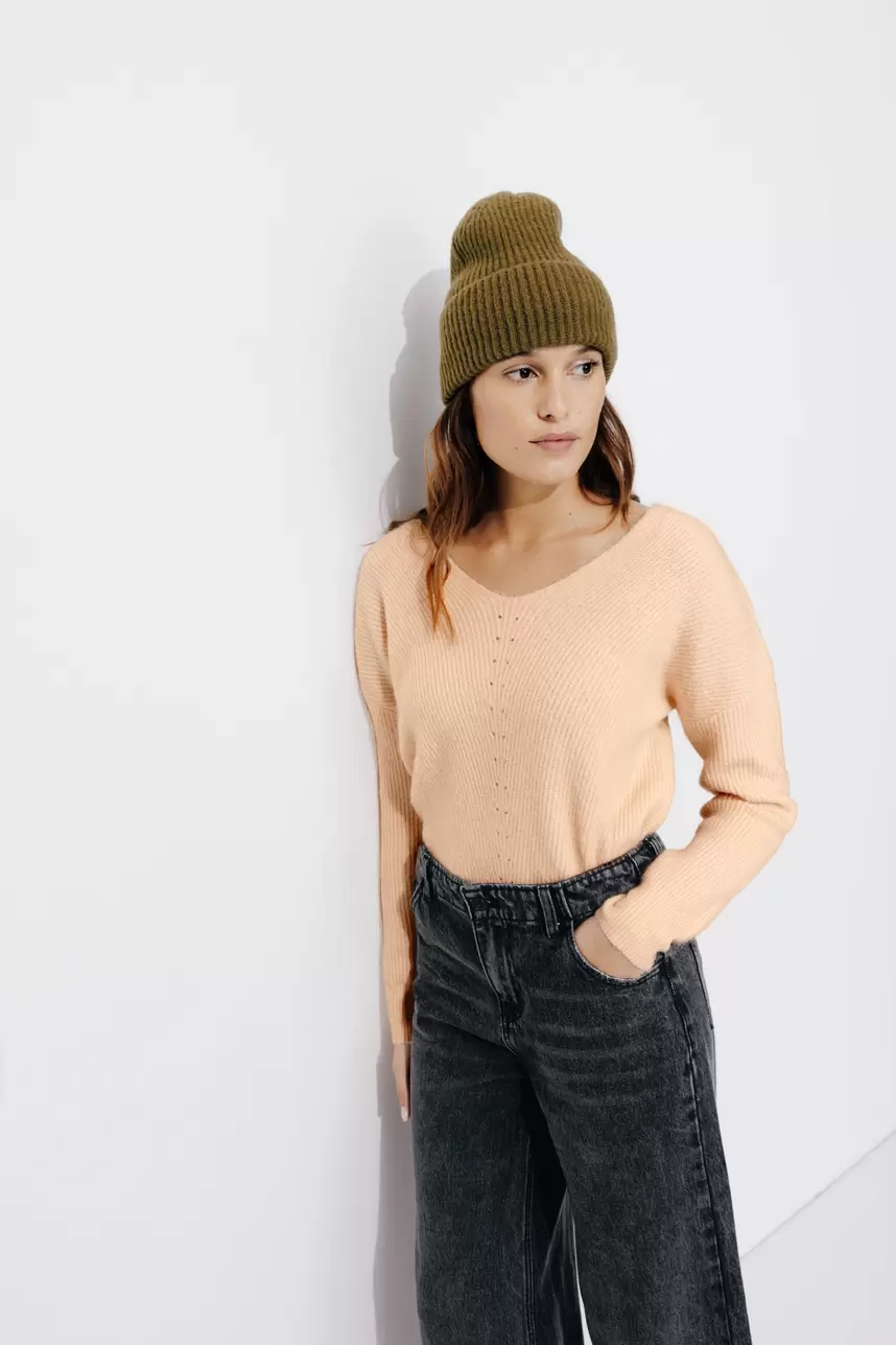 Pull côtelé col V Femme offre à 29,99 Dh sur Promod