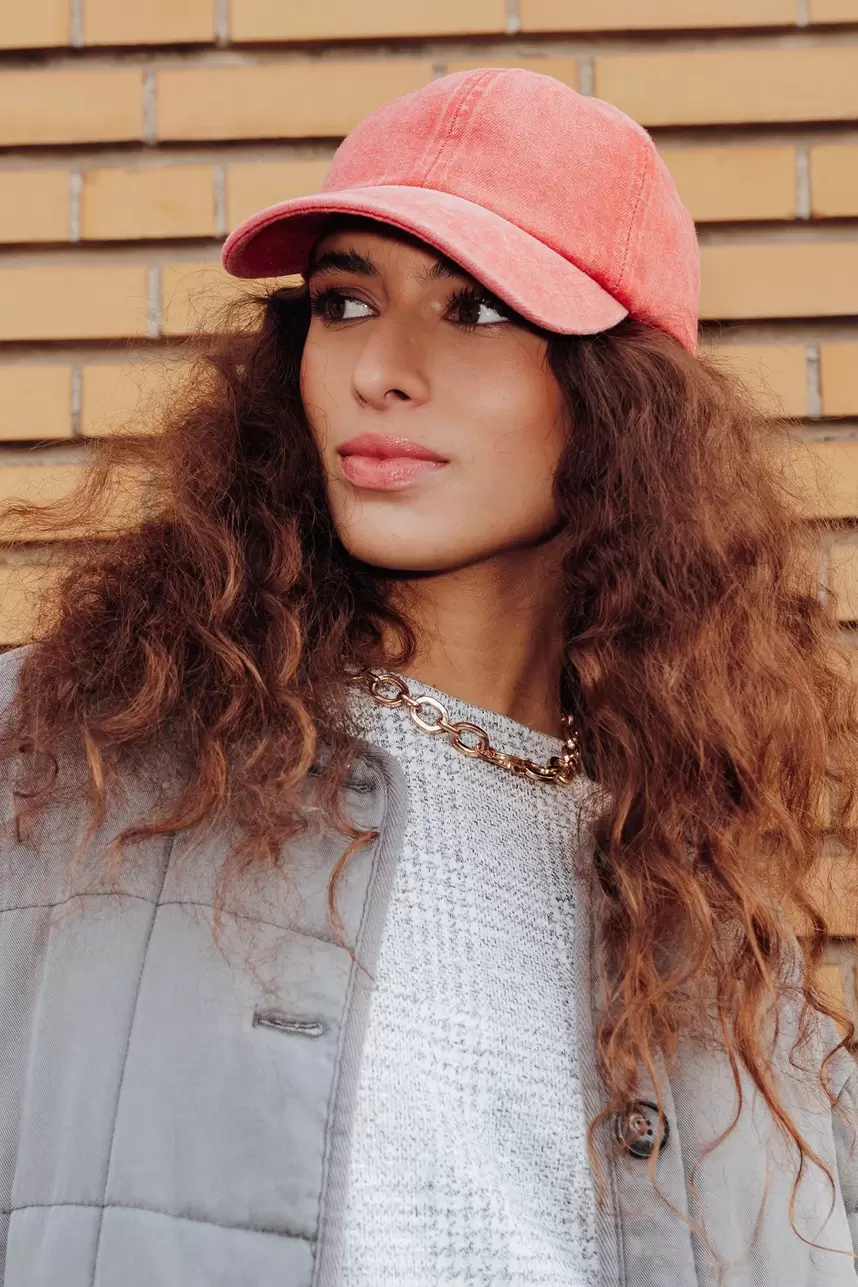 Casquette en jean délavé Femme offre à 17,99 Dh sur Promod