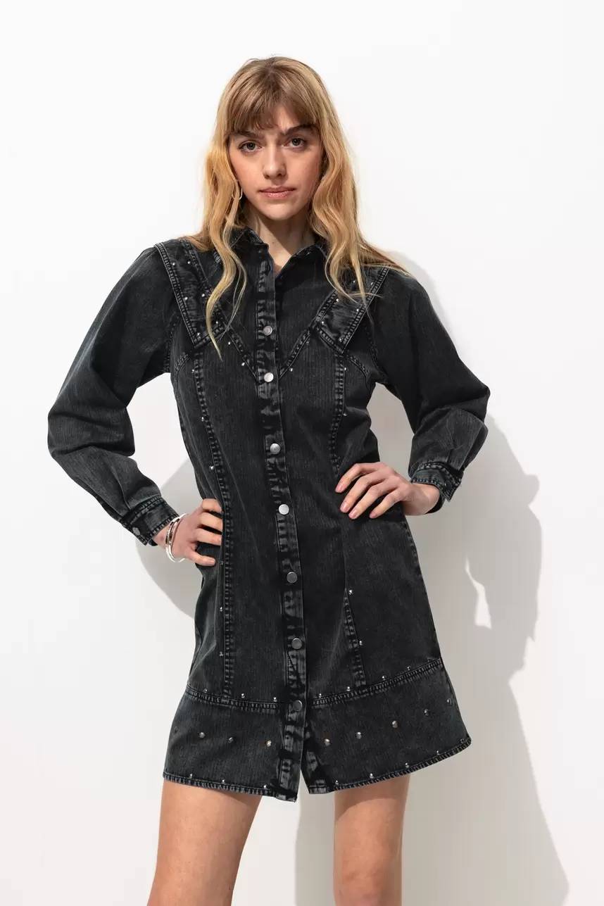 Robe-chemise en jean Femme offre à 49,99 Dh sur Promod