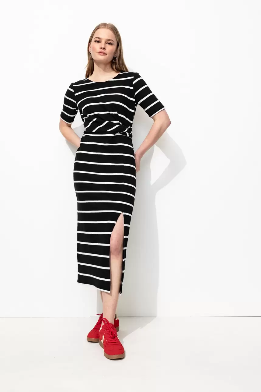 Robe midi marinière Femme offre à 45,99 Dh sur Promod