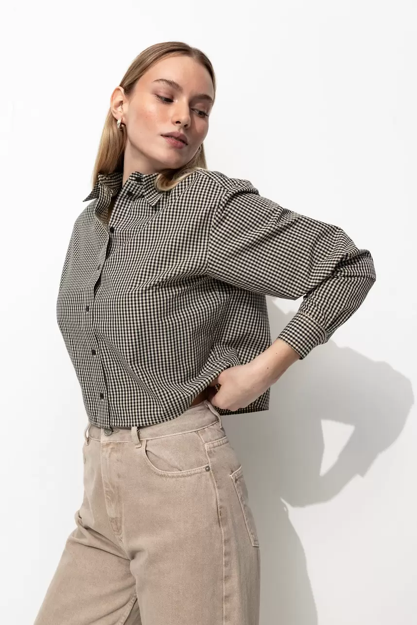 Chemise à carreaux cropped offre à 29,99 Dh sur Promod