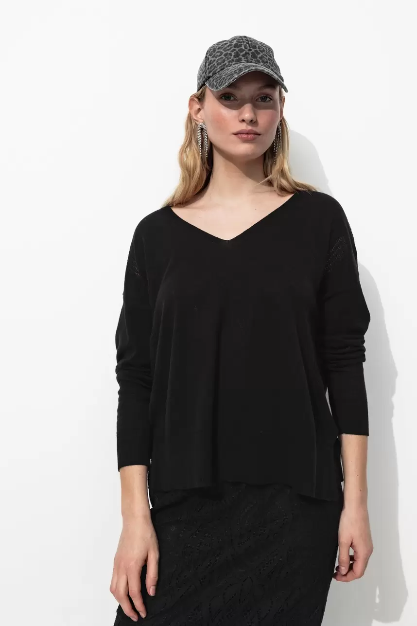 Pull fin ajouré col V Femme offre à 25,99 Dh sur Promod