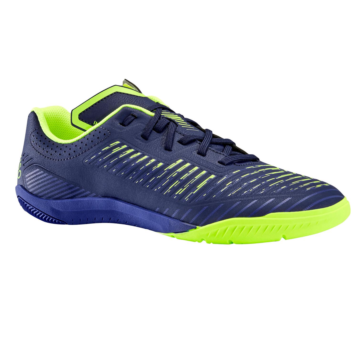 Chaussures de Futsal GINKA 500 bleu foncé offre à 199 Dh sur Decathlon