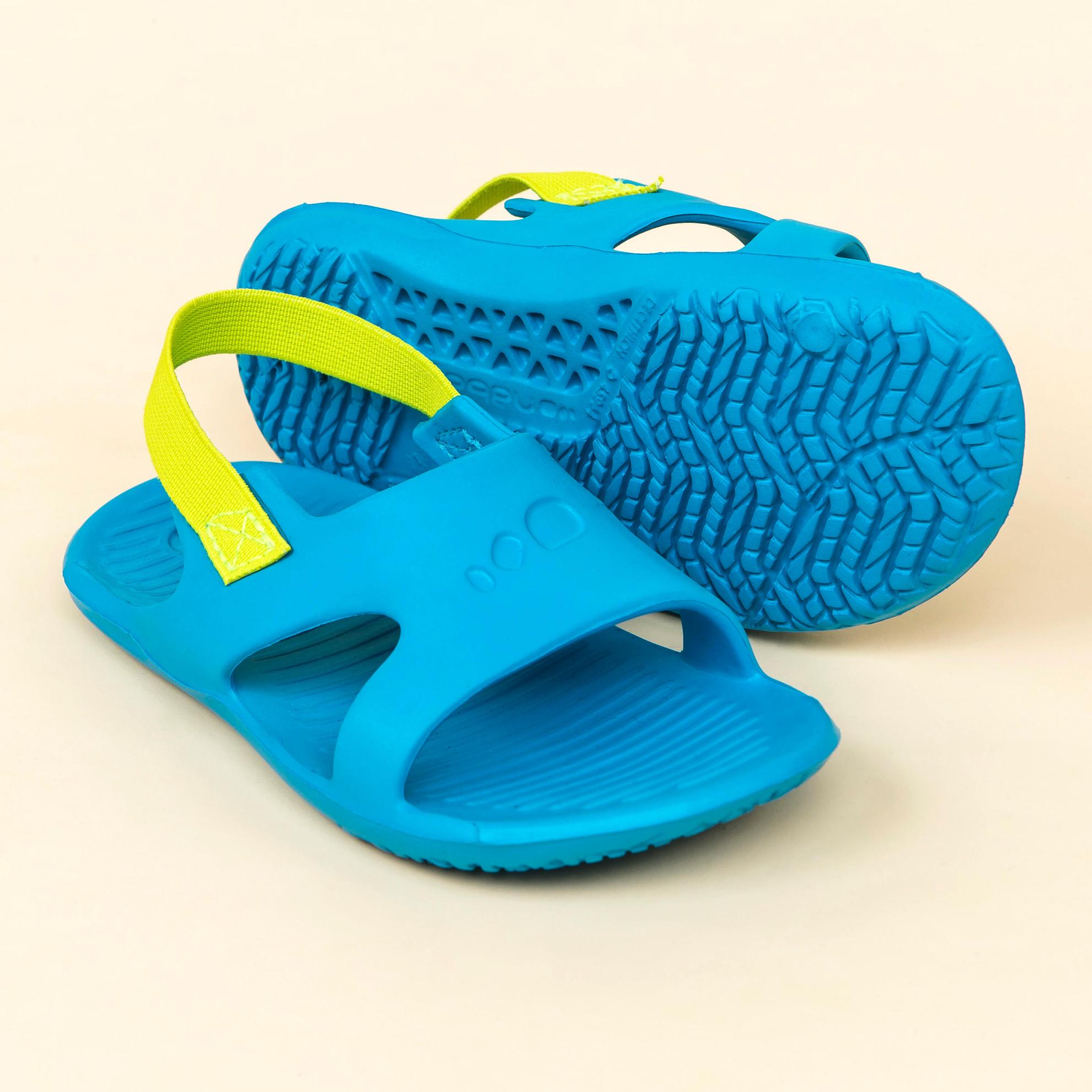 Chaussure Sandale Piscine Enfant SLAP 100 BASIC Bleu Vert offre à 59 Dh sur Decathlon