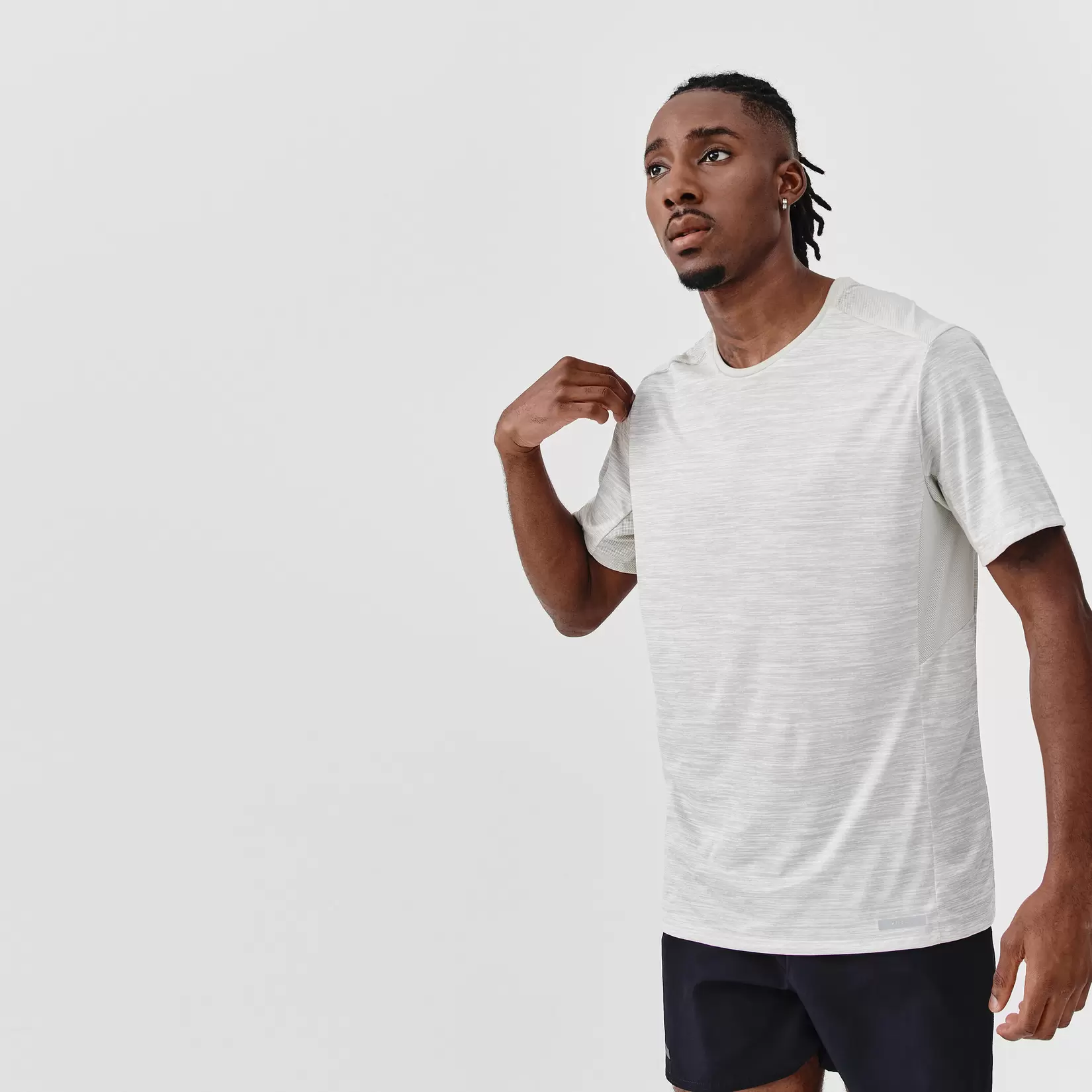 T-shirt running respirant homme - dry+ ivoire offre à 129 Dh sur Decathlon