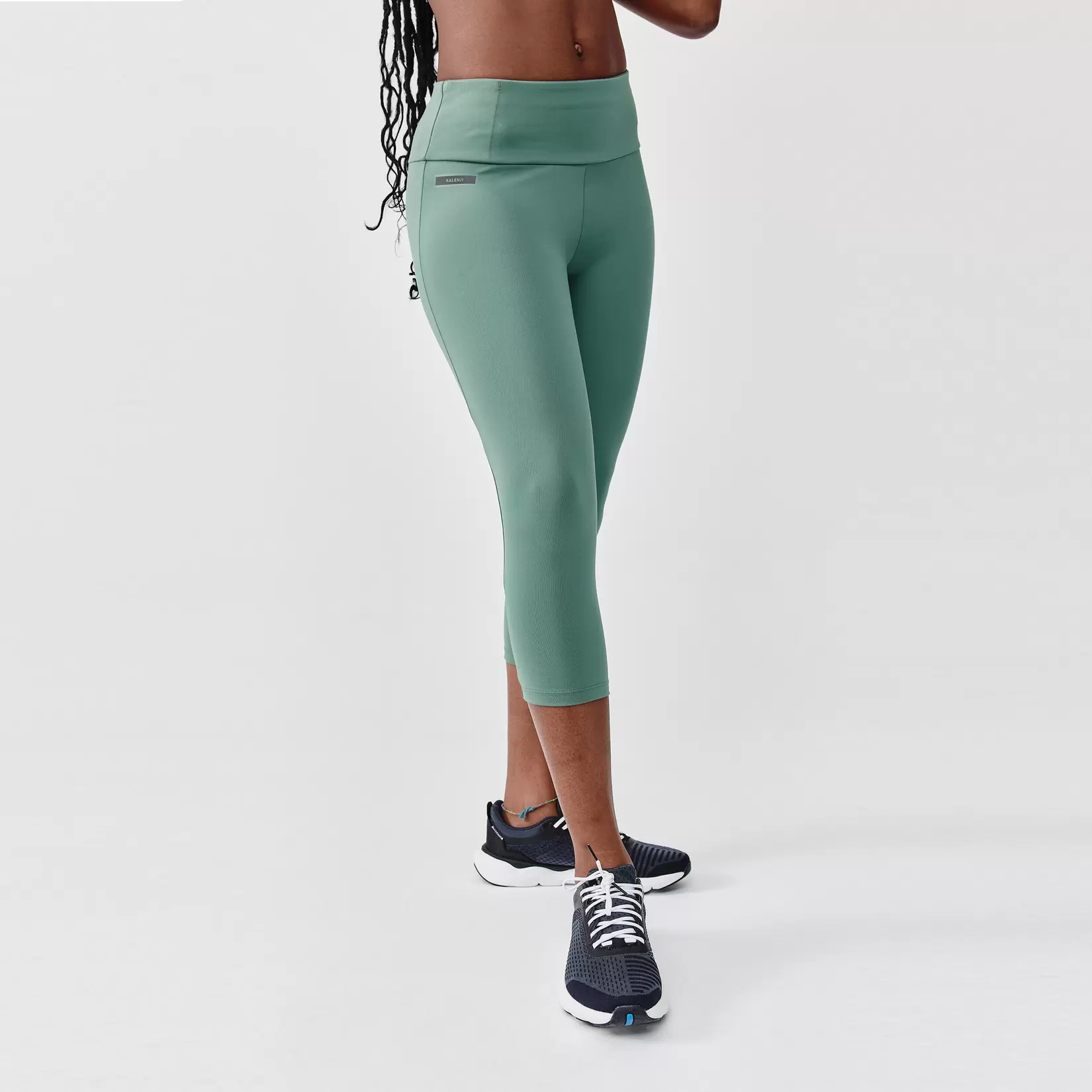 Legging court running femme - Support vert offre à 99 Dh sur Decathlon