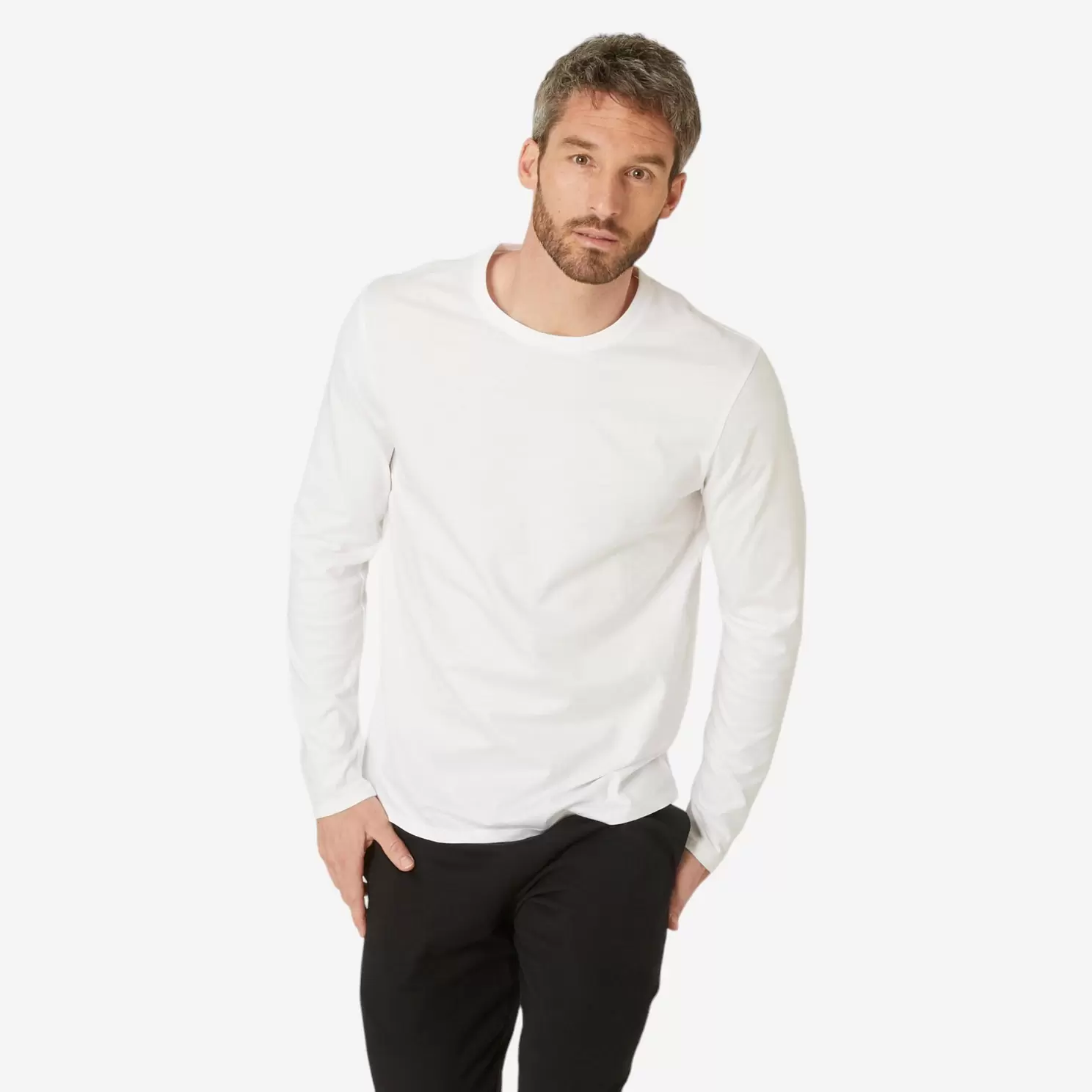 T-shirt fitness manches longues slim coton col rond homme blanc glacier offre à 79 Dh sur Decathlon