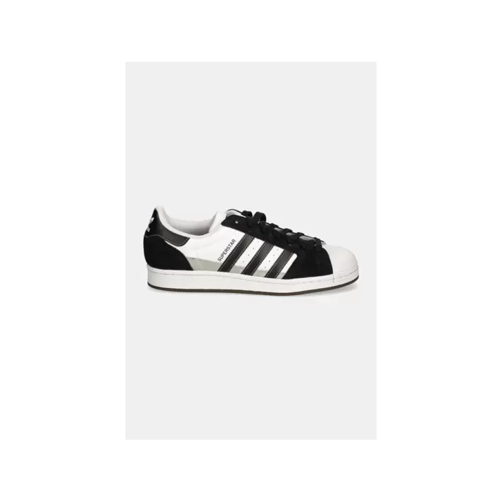 Baskets adidas Originals Superstar offre à 917 Dh sur Planet Sport