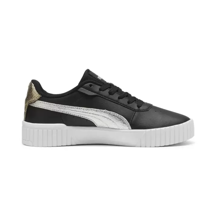 Carina 20 Metallic Shine PUMA Black-PUM offre à 429 Dh sur Planet Sport