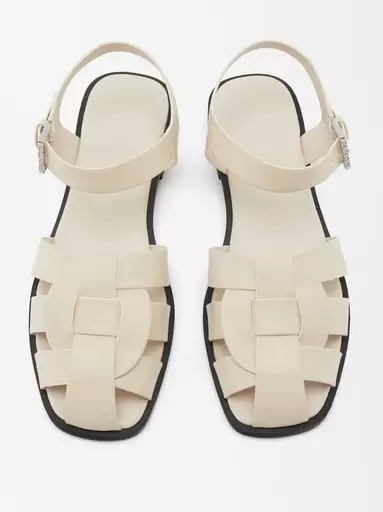 NEW Online Exclusive - Strappy Sandals  Online Exclusive - Strappy Sandals offre à 399 Dh sur Parfois