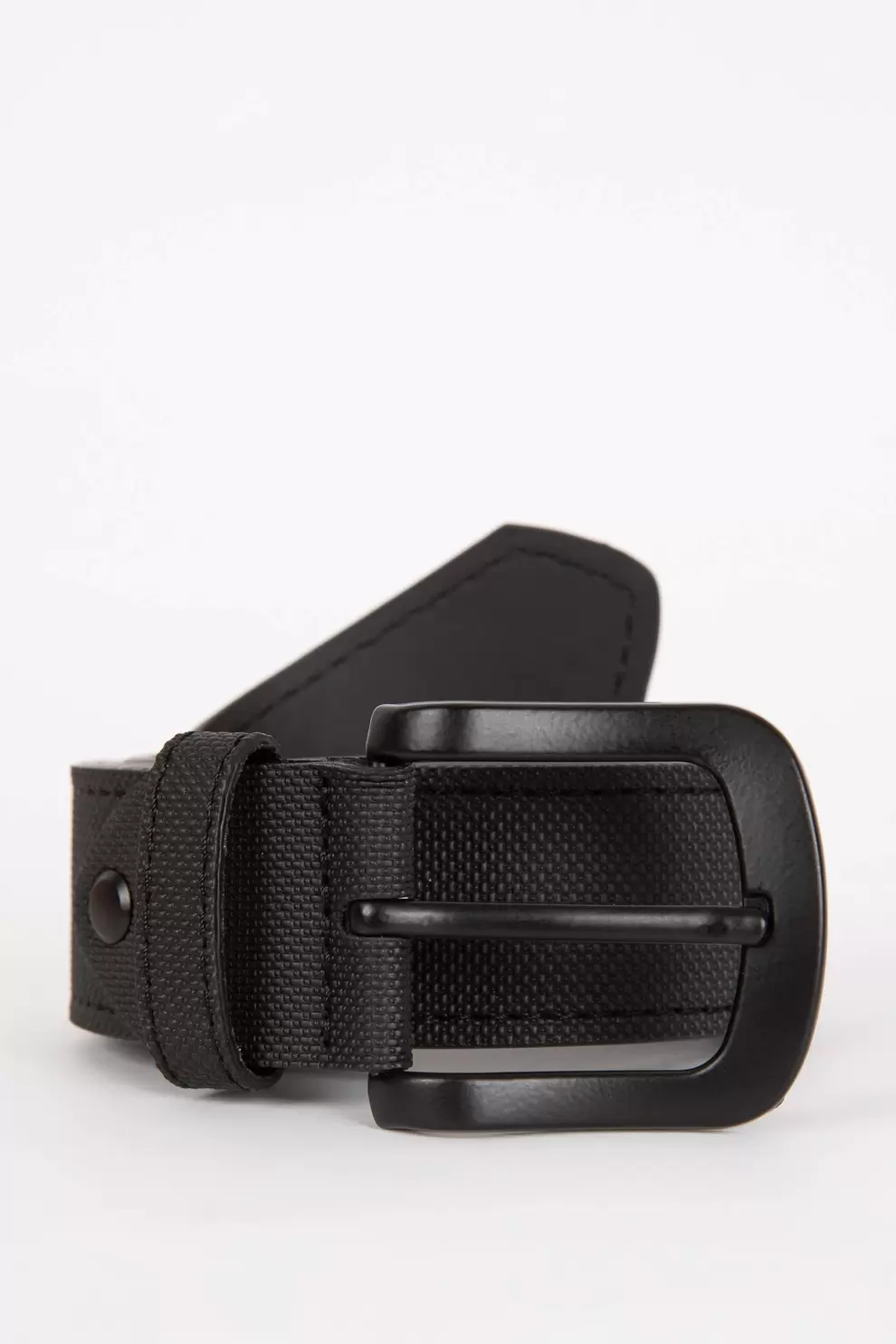 Ceinture en similicuir offre à 79 Dh sur Defacto