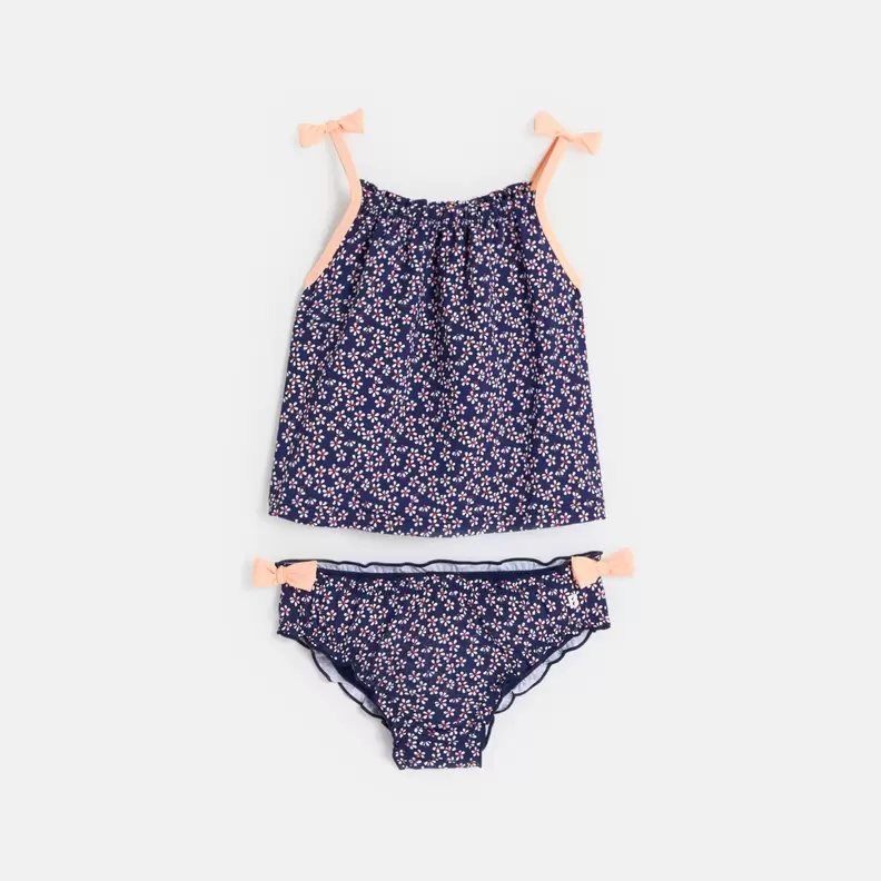 Maillot de bain 2 pièces fleuri bleu bébé fille offre à 229 Dh sur Okaidi