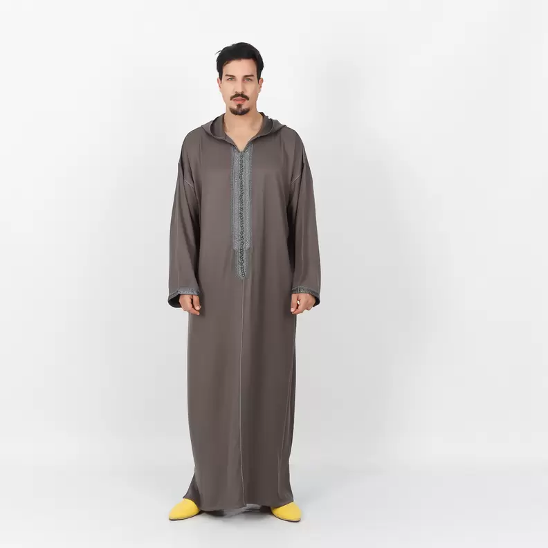 DJELLABA H ABDESSAMAD-25 offre à 479 Dh sur Diamantine