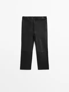 Pantalon cropped en cuir nappa offre à 3799 Dh sur Massimo Dutti