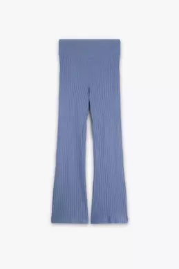 PANTALON BLEU CÔTELÉ FLUIDE offre à 149 Dh sur Marwa