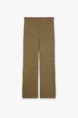 PANTALON EN MAILLE offre à 179 Dh sur Marwa