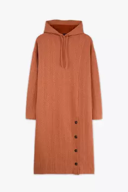 ROBE LONGUE À CAPUCHE offre à 279 Dh sur Marwa