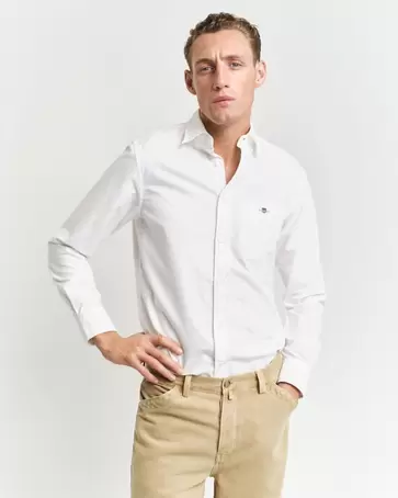 Chemise regular fit en coton Oxford classique offre à 110 Dh sur GANT