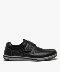 Chaussures bateau à scratch unies homme offre à 34,99 Dh sur GÉMO