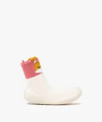 Chaussons bébé fille forme chaussette avec semelle anti-dérapante offre à 7,99 Dh sur GÉMO