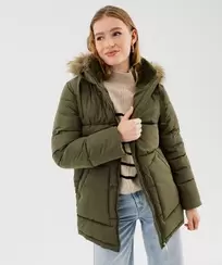 Manteau matelassé à capuche en fourrure imitation femme offre à 47,99 Dh sur GÉMO