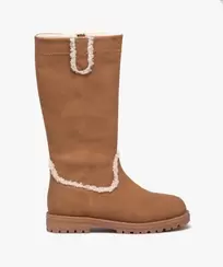 Boots fourrées fille dessus uni avec détails en textile bouclé offre à 27,99 Dh sur GÉMO