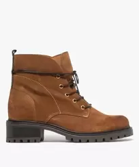 Boots fourrés en cuir à semelle crantée femme offre à 48,99 Dh sur GÉMO