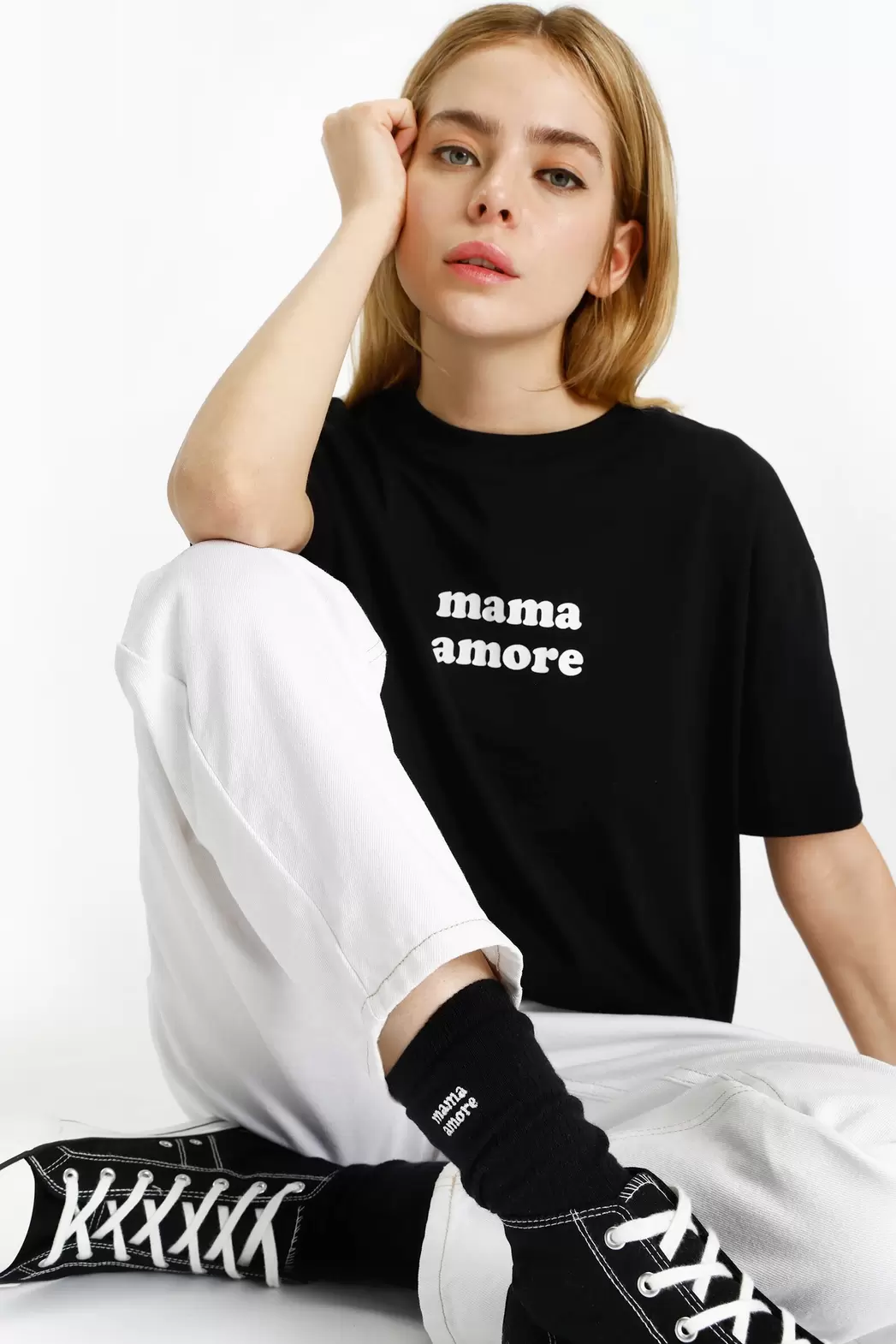 Mother | Printed Family T-Shirt offre à 99 Dh sur Lefties