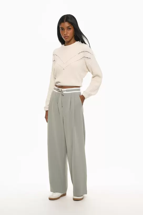 Wide-Leg Trousers With Waistband offre à 329 Dh sur Lefties