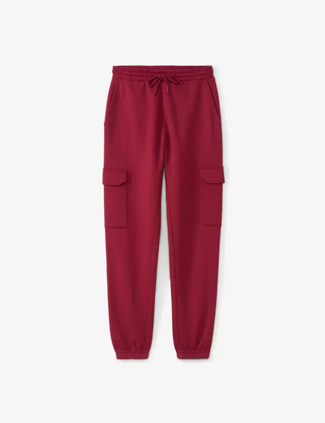 Jogging cargo rouge foncé offre à 7,99 Dh sur Jennyfer