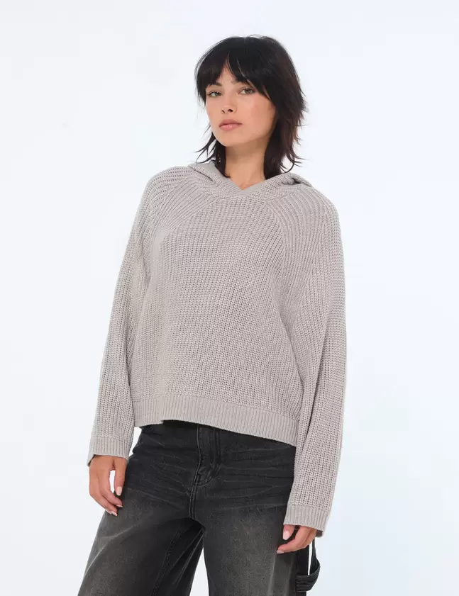 Pull à capuche en maille côtelée gris chiné offre à 9,99 Dh sur Jennyfer